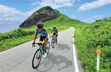 佐渡島発地域密着型 サイクルロードレースチーム発足